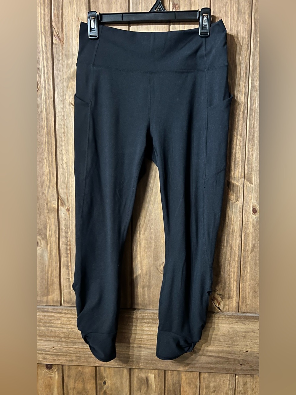 Fabletics Black High-Rise Cropped Leggings with Side Pockets